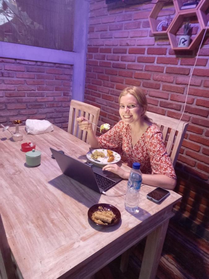 Dewa Put Guest House Ubud Buitenkant foto
